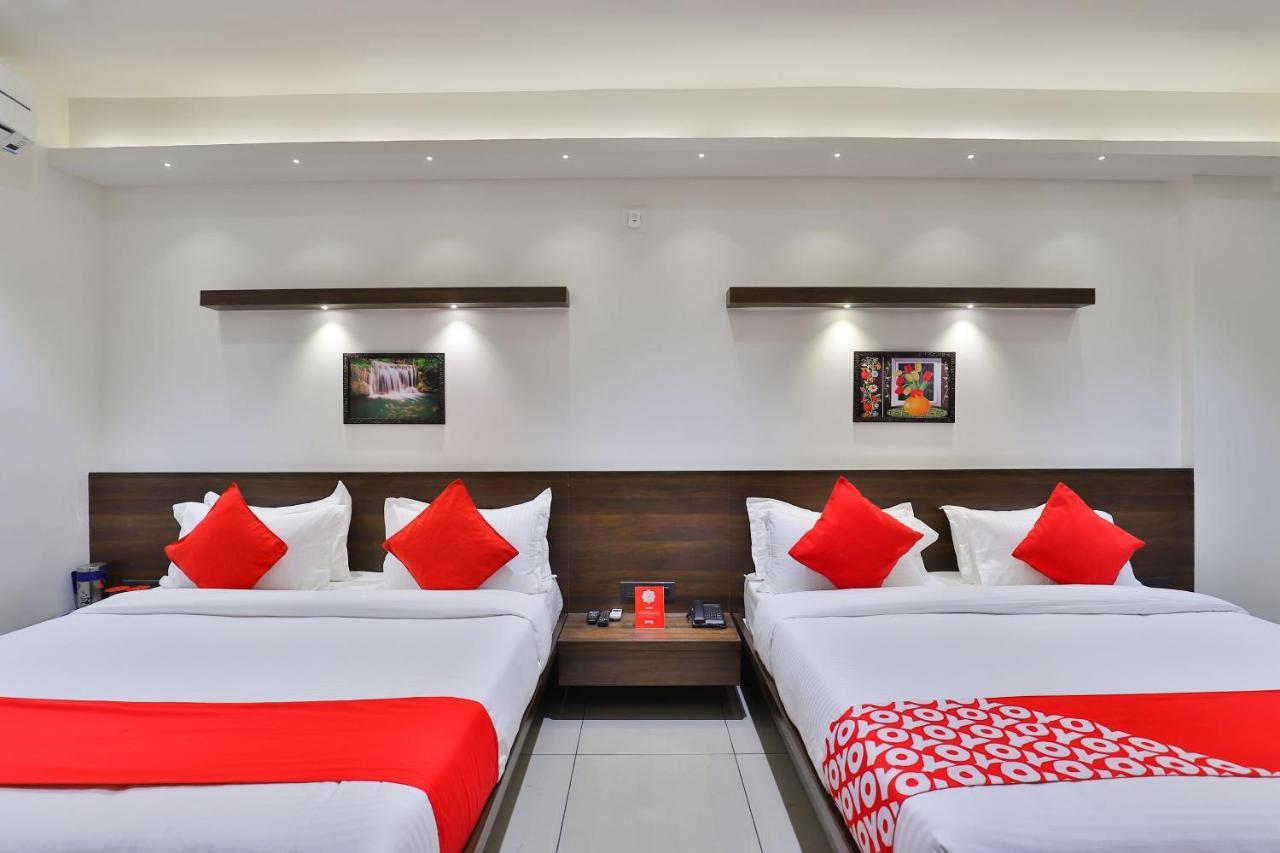 Oyo 16604 Hotel Sparsh Inn Ahmadabad Zewnętrze zdjęcie
