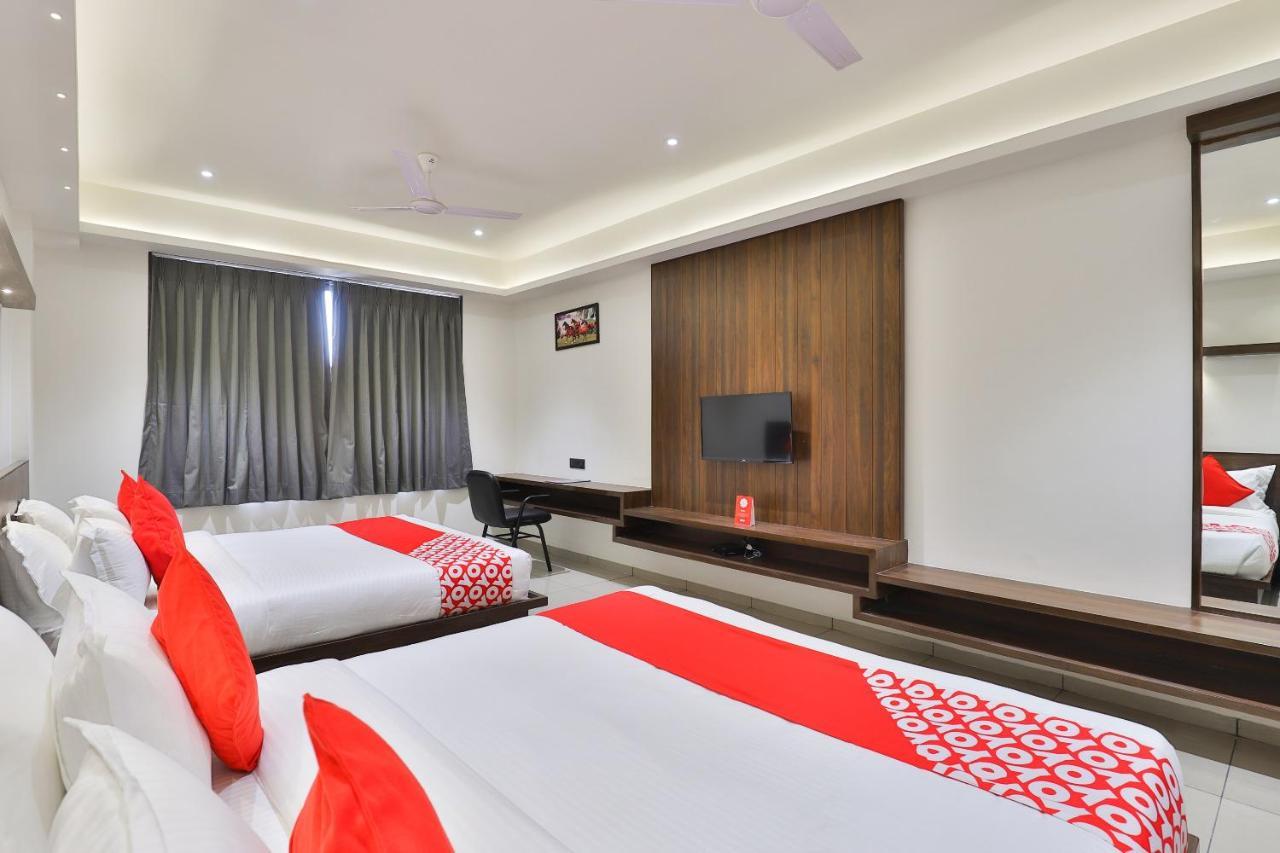 Oyo 16604 Hotel Sparsh Inn Ahmadabad Zewnętrze zdjęcie