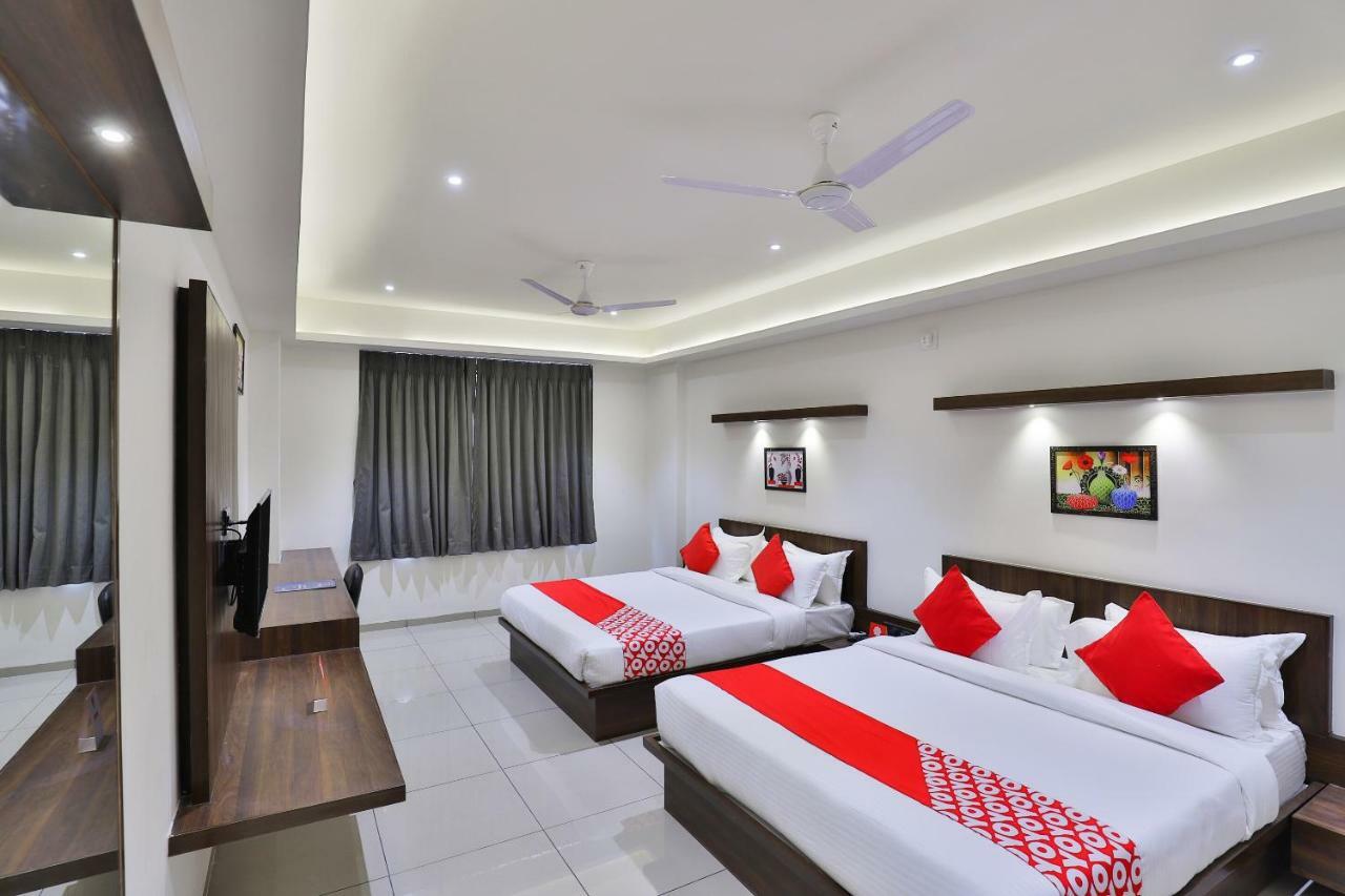 Oyo 16604 Hotel Sparsh Inn Ahmadabad Zewnętrze zdjęcie