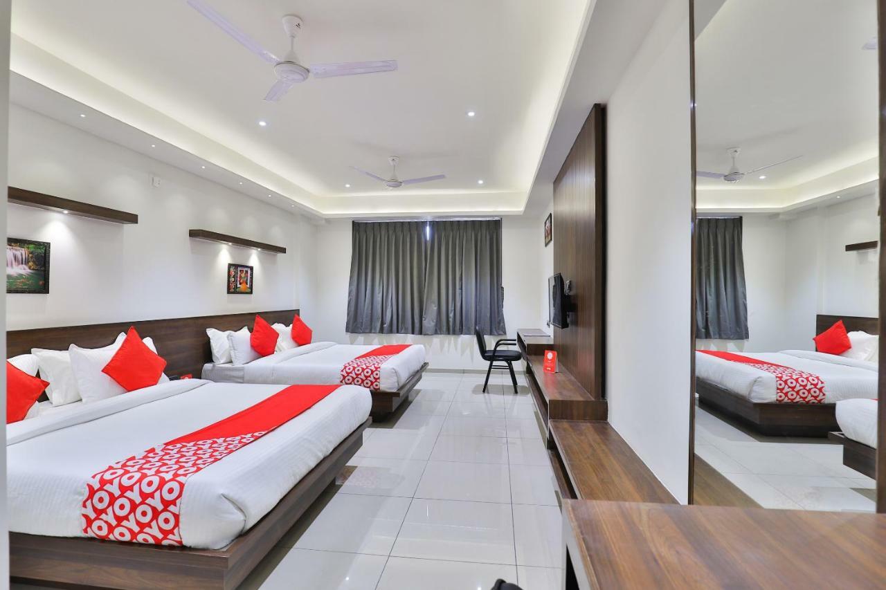 Oyo 16604 Hotel Sparsh Inn Ahmadabad Zewnętrze zdjęcie